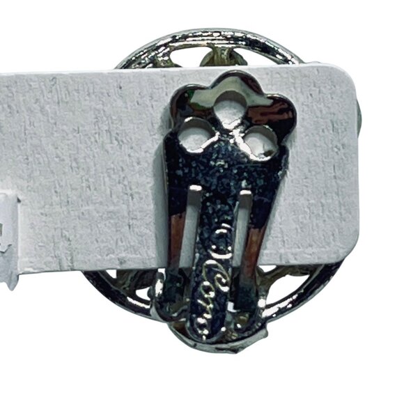 Vintage Coro Textured Silver Tone Clip On Earrings (5866) - Picture 7 of 7